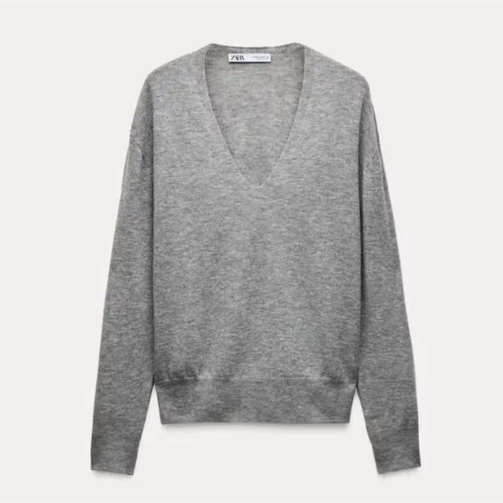 NWOT- Zara basic knit long sleeve top - Fits S/M